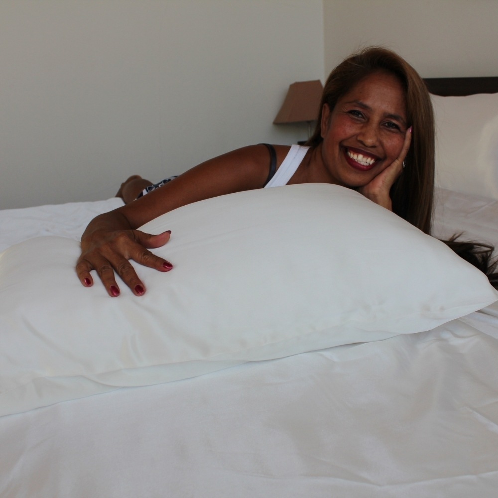 White Silk Pillow Cases: image 3